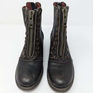 Black Freebird Wales size 5